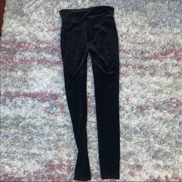 Spanx black velvet leggings XS - Picture 3 of 4